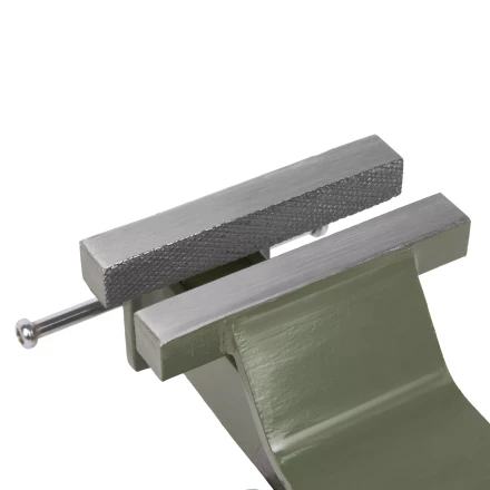 Тиски слесарные Сибртех 18619, 125 мм, стальные, поворотные купить в Губкинске