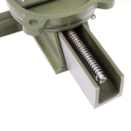 Тиски слесарные Сибртех 18620, 150 мм, стальные, поворотные купить в Губкинске