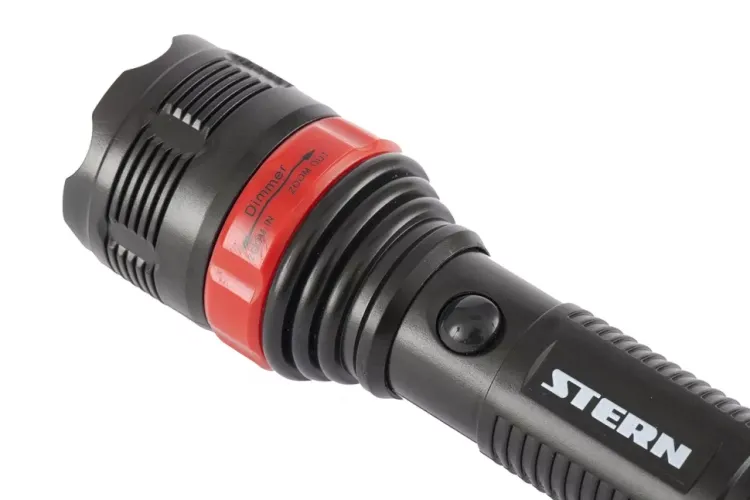 Фонарь бытовой пластик 3W LED ремешок зум 3 режима 100% - 50% - стробоскоп 3хААА Stern 90572 купить в Губкинске