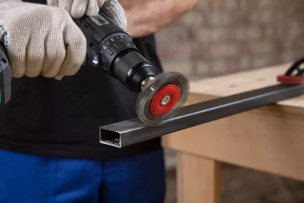 Кордщетка HAMMER плоская 75мм для дрели витая сталь (207-208) купить в Губкинске