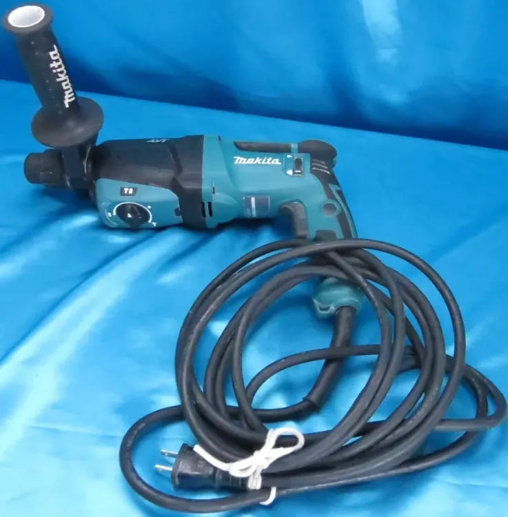 Перфоратор  MAKITA HR 2631FT купить в Губкинске