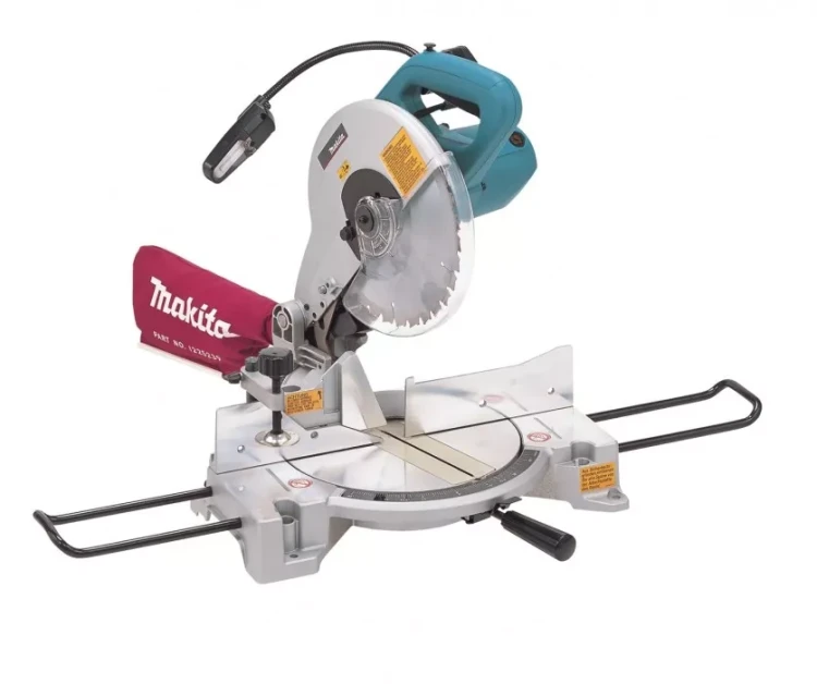 Пила торцовочная(торцевая) Makita LS1040F купить в Губкинске