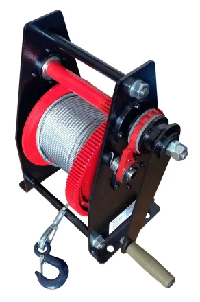 Лебедка ручная TOR ЛР-1,5 40 м 1001194 купить в Губкинске
