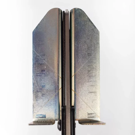 Ножницы для резки пластмассовых коробов, кабель-каналов, полимерных труб и резиновых профилей КВТ НКК-110 «Пеликан» (79823) купить в Губкинске