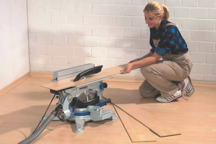 Пила торцовая Metabo KGТ 300 комби купить в Губкинске