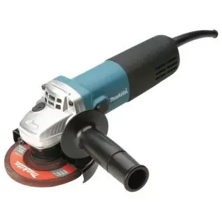 Углошлифовальная машина Makita 9557HNRK купить в Губкинске