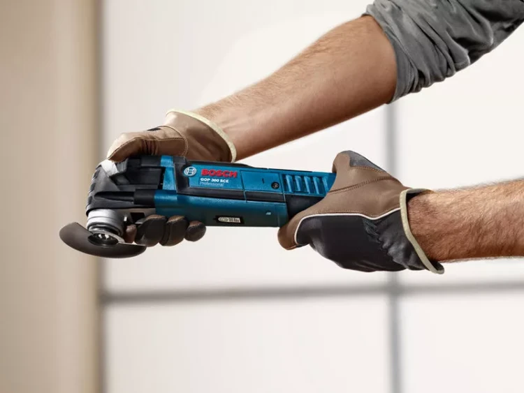 Мультитул BOSCH GOP 300 SCE купить в Губкинске