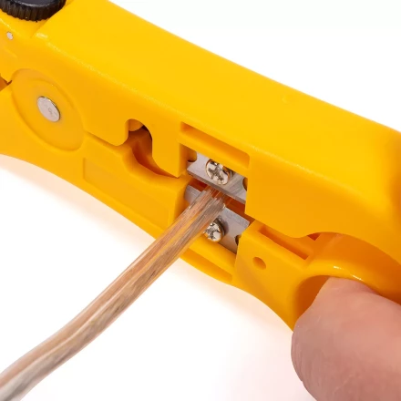 Стриппер КВТ КС-332 для снятия изоляции с коаксиального кабеля (89440) купить в Губкинске