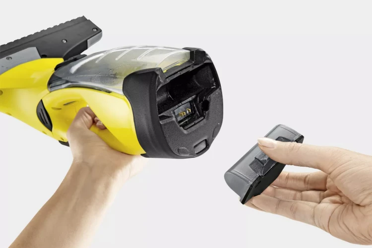 Стеклоочиститель KARCHER WV 5 Premium купить в Губкинске
