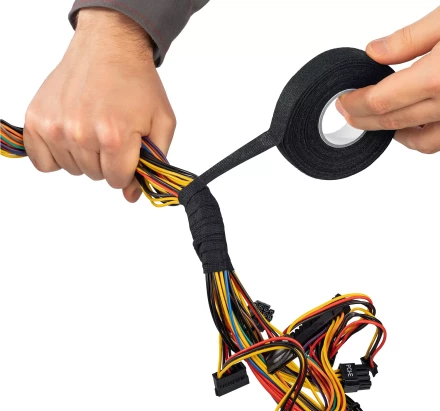 ЗУБР АВТО-ФЛИС, 19 мм х 15 м, черная, изолента на велюровой основе с ворсом, Профессионал (1239-2) купить в Губкинске