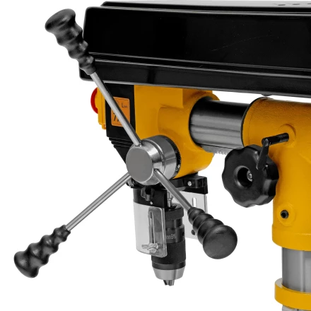 Станок сверлильный радиальный DDM-550R, 550 Вт, 16 мм, 12 ск., настольный// Denzel 95323 купить в Губкинске