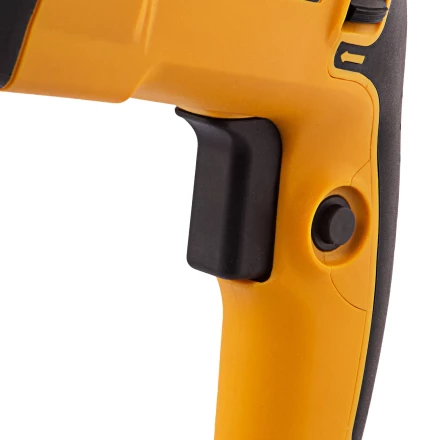 Перфоратор электрический RHH-800-26  SDS-plus 800 Вт 3 Дж  3 плюс 1 режим Denzel 26607 купить в Губкинске