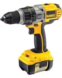 Аккумуляторная дрель DeWalt DСD 920 В2 в кейсе купить в Губкинске