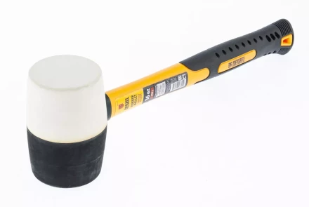 Киянка резиновая, 16 oz, черно-белая резина, фибергласовая рукоятка// Denzel 7711171 купить в Губкинске