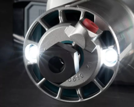 Аккумуляторный Фрезер Кромочный Makita RT001GZ19 (без АКБ и ЗУ) купить в Губкинске