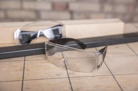 Защитные открытые очки HAMMER PG01 купить в Губкинске