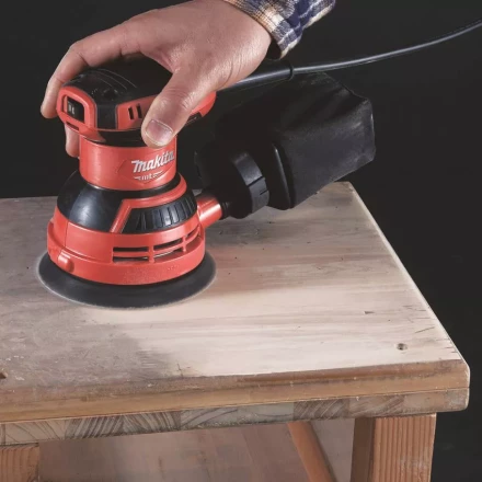 Эксцентриковая шлифмашина Makita M9204 купить в Губкинске