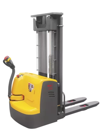 Штабелер самоходный 1,5 т 3,5 м XILIN CDDR15-III 24/200 В/Ач (сопровождаемый) 1006311 купить в Губкинске