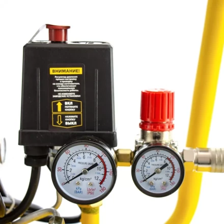 Компрессор воздушный, прямой привод DC1500/50, 1.5 кВт, 50 литров, 220 л/мин Denzel 58161 купить в Губкинске