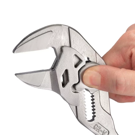 Клещи переставные — гаечный ключ КВТ 180 мм с кнопочной самофиксацией (дублирующая запись) (82148) купить в Губкинске