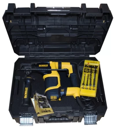 Перфоратор DeWalt D 25052 KT купить в Губкинске
