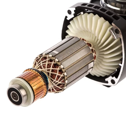 Угловая шлифмашина AG-180-2000 Denzel 26912 купить в Губкинске