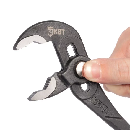 Клещи переставные КВТ с кнопочной самофиксацией 180 мм (85282) купить в Губкинске