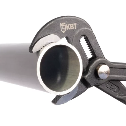 Клещи переставные КВТ с кнопочной самофиксацией 180 мм (85282) купить в Губкинске