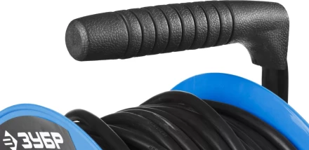 Удлинитель ЗУБР &quot;ПРОФЕССИОНАЛ&quot; на катушке, ПВС 3х1,5кв мм, 4 гнезда, макс мощн 3500Вт, 50м 55082-50 купить в Губкинске