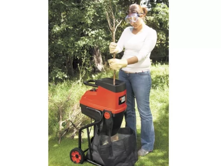 Измельчитель садовый B&amp;D GS2400-QS купить в Губкинске