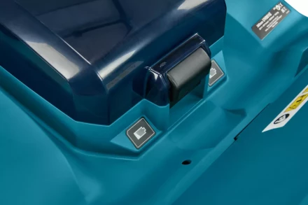 Аккумуляторный 40V скарификатор Makita UV001GZ (без АКБ и ЗУ) купить в Губкинске