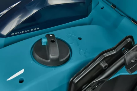 Аккумуляторный 40V скарификатор Makita UV001GZ (без АКБ и ЗУ) купить в Губкинске