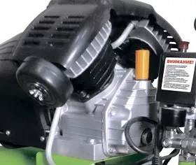 Компрессор масляный поршневой прямой привод Сибртех КК-2200/50  58040 купить в Губкинске