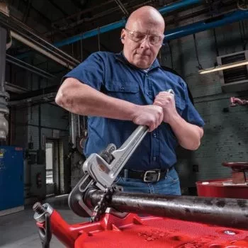 Алюминиевый прямой трубный ключ 18  31100 купить в Губкинске