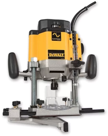 Фрезер DeWalt DW 625E купить в Губкинске