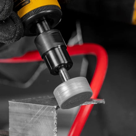 Пневмошлифмашина прямая Denzel 57464 PGS25000, 25000 об/мин, 10 шлиф. камней, цанга - 3, 6 мм, 113 л/мин купить в Губкинске