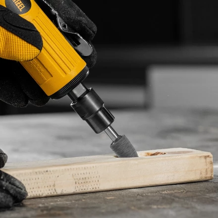 Пневмошлифмашина прямая Denzel 57464 PGS25000, 25000 об/мин, 10 шлиф. камней, цанга - 3, 6 мм, 113 л/мин купить в Губкинске