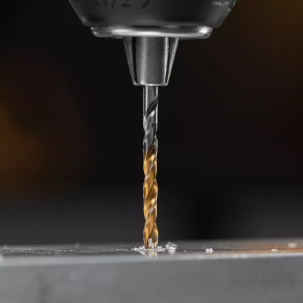 Сверло спиральное по металлу 3 x 60 мм, Р6М5, Golden Tip , 2шт. Denzel 718225 купить в Губкинске