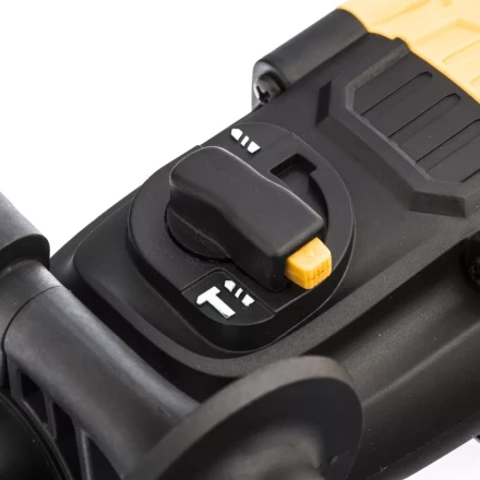 Перфоратор RH-400-12 Denzel 26601 купить в Губкинске