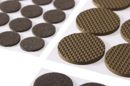 Набор STAYER &quot;COMFORT&quot;: Накладки самоклеящиеся на мебельные ножки, 175 шт, коричневые 40916-H175 купить в Губкинске