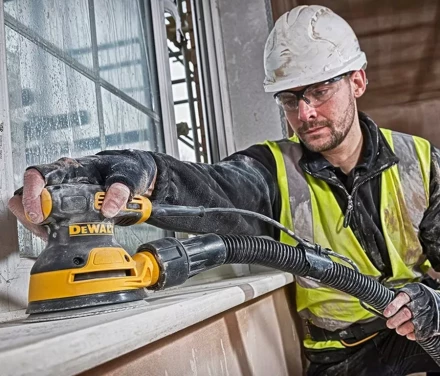 Шлифмашина ЭШМ DeWalt DWE6423 купить в Губкинске