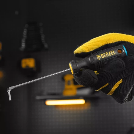Отвертка, SL3х100 мм, S2, 3к рукоятка Denzel 121907 купить в Губкинске