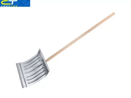 Лопата снеговая 430 х 370 мм с черенком алюм. полотно стальная окантовка  СИБРТЕХ Россия 61582 купить в Губкинске