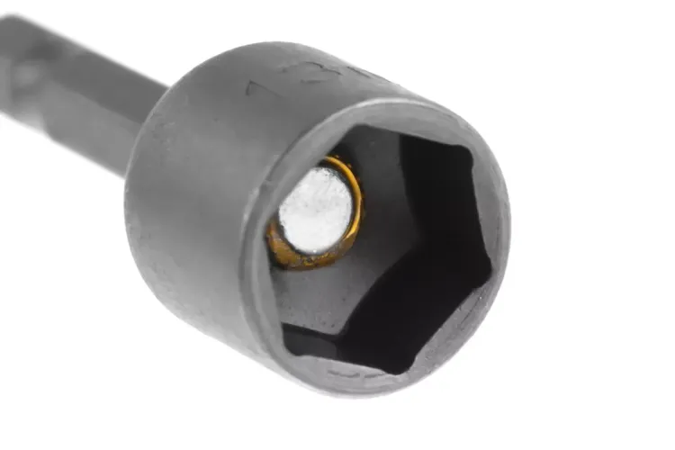 Головка торцевая HAMMER размер 13мм, S 1/4'' (229-013) купить в Губкинске