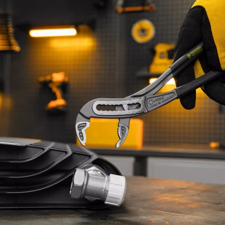 Клещи переставные Denzel 17902, обливные рукоятки, 240 мм купить в Губкинске