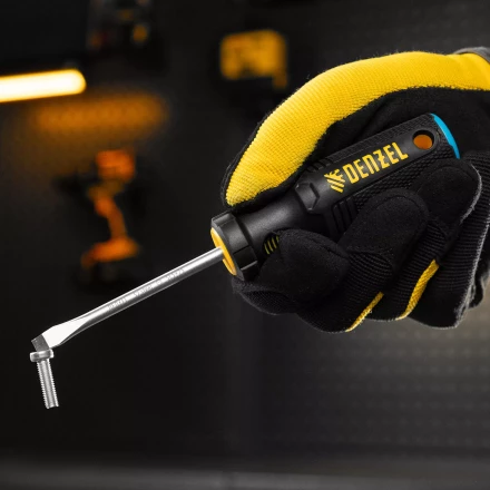 Отвертка, SL5x75 мм, S2, 3к рукоятка Denzel 121947 купить в Губкинске