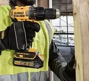 Аккумуляторная дрель-шуруповерт DeWalt DCD 778 S2T купить в Губкинске