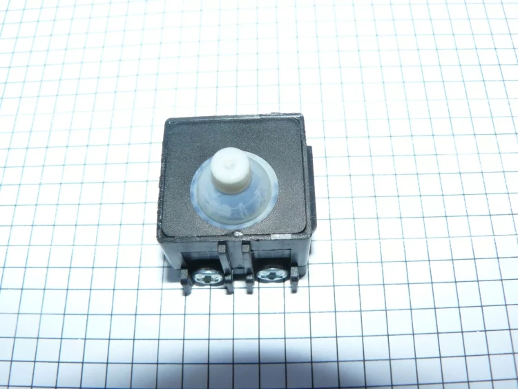 Выключатель SF125 7(7)A 5E4 V000-003-302 купить в Губкинске