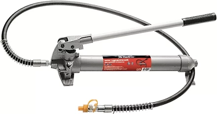 Насос гидравлический со шлангом для 4-тонной растяжки MATRIX 513275 купить в Губкинске