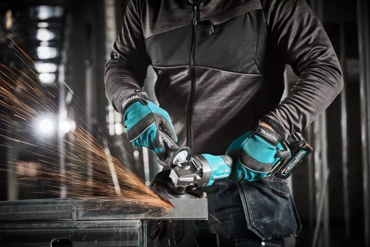 Угловая шлифовальная машина XGT Makita GA013GM201 купить в Губкинске